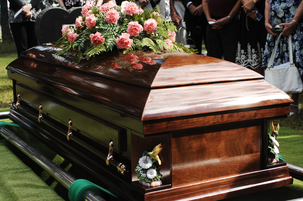Burial vs. Cremation Services: Which is Best? | Alabama Funeral Home
