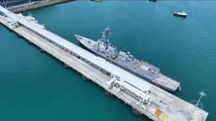 Jatos militares da Venezuela sobrevoam navio de guerra dos EUA no Caribe Jatos militares da Venezuela sobrevoam navio de guerra dos EUA no Caribe