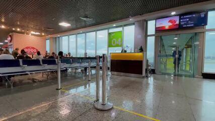 Saguão no Aeroporto de Congonhas, na Zona Sul de SP, fica alagado