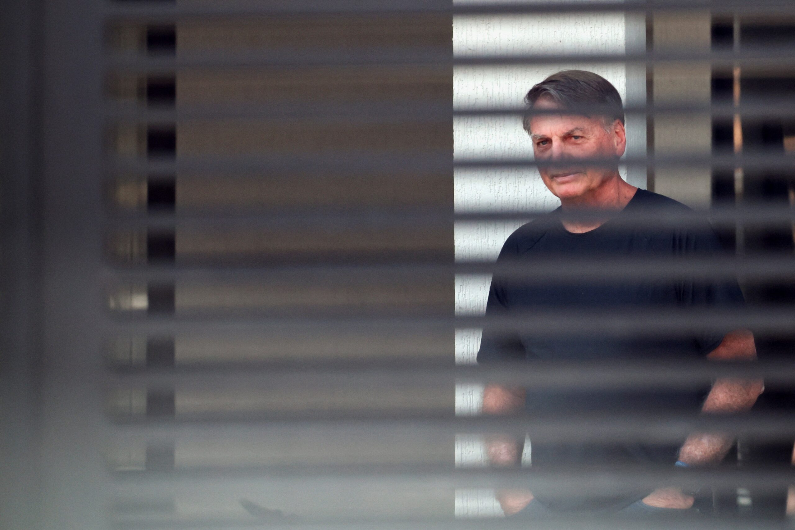 Papel de líder atribuído pela PGR pode agravar caso de Bolsonaro