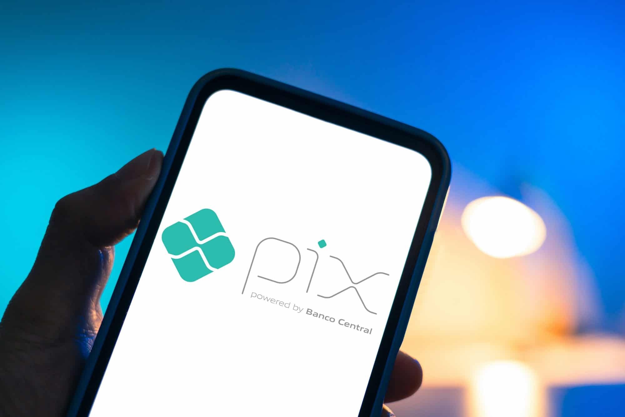 PIX: clientes passam a ter opção no app do banco para contestar golpes