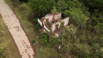 Mariana, 10 anos: comunidade destruída por rompimento de barragem vira 'cidade-fantasma'