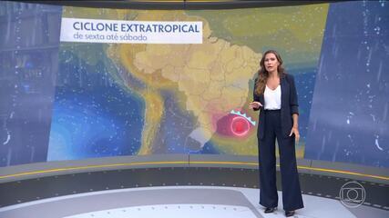 Entenda como se forma um tornado