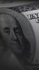 Dólar em queda: como Trump, Fed e cenário brasileiro afetaram o câmbio em 2025