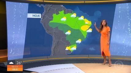 Frente fria traz temporais e risco de alagamentos