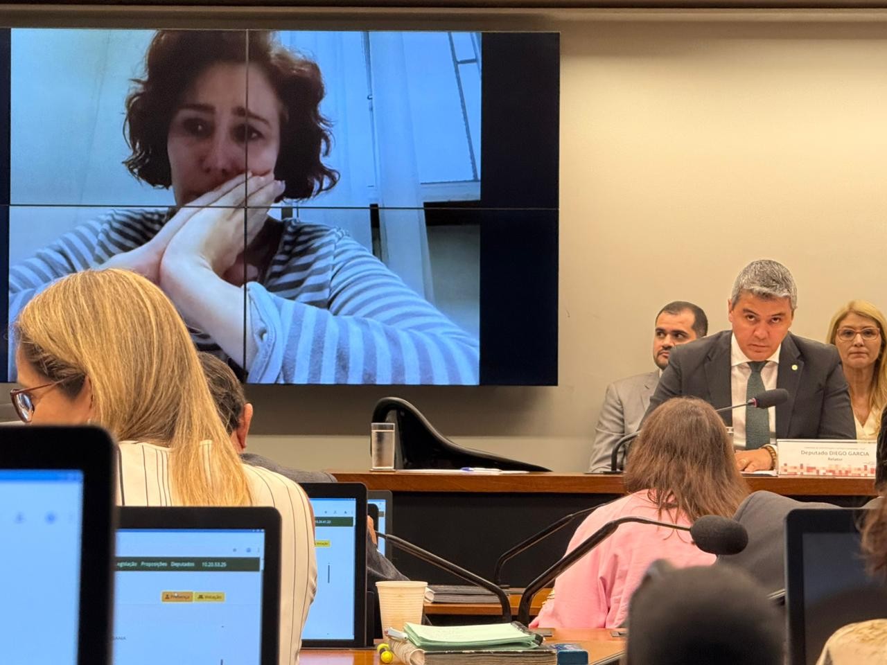 Cassação de Carla Zambelli em pauta: CCJ deve analisar o caso hoje