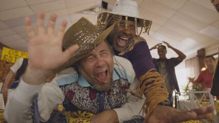 Fantástico conhece os bastidores da nova série de humor "Pablo e Luisão"