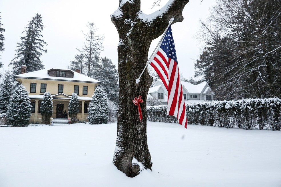 Neve nos arredores de Nova York, em 27 de dezembro de 2025 — Foto: REUTERS/Kena Betancur