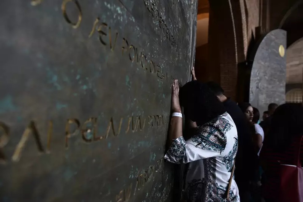 Porta Santa do Santuário Nacional de Aparecida — Foto: Thiago Leon