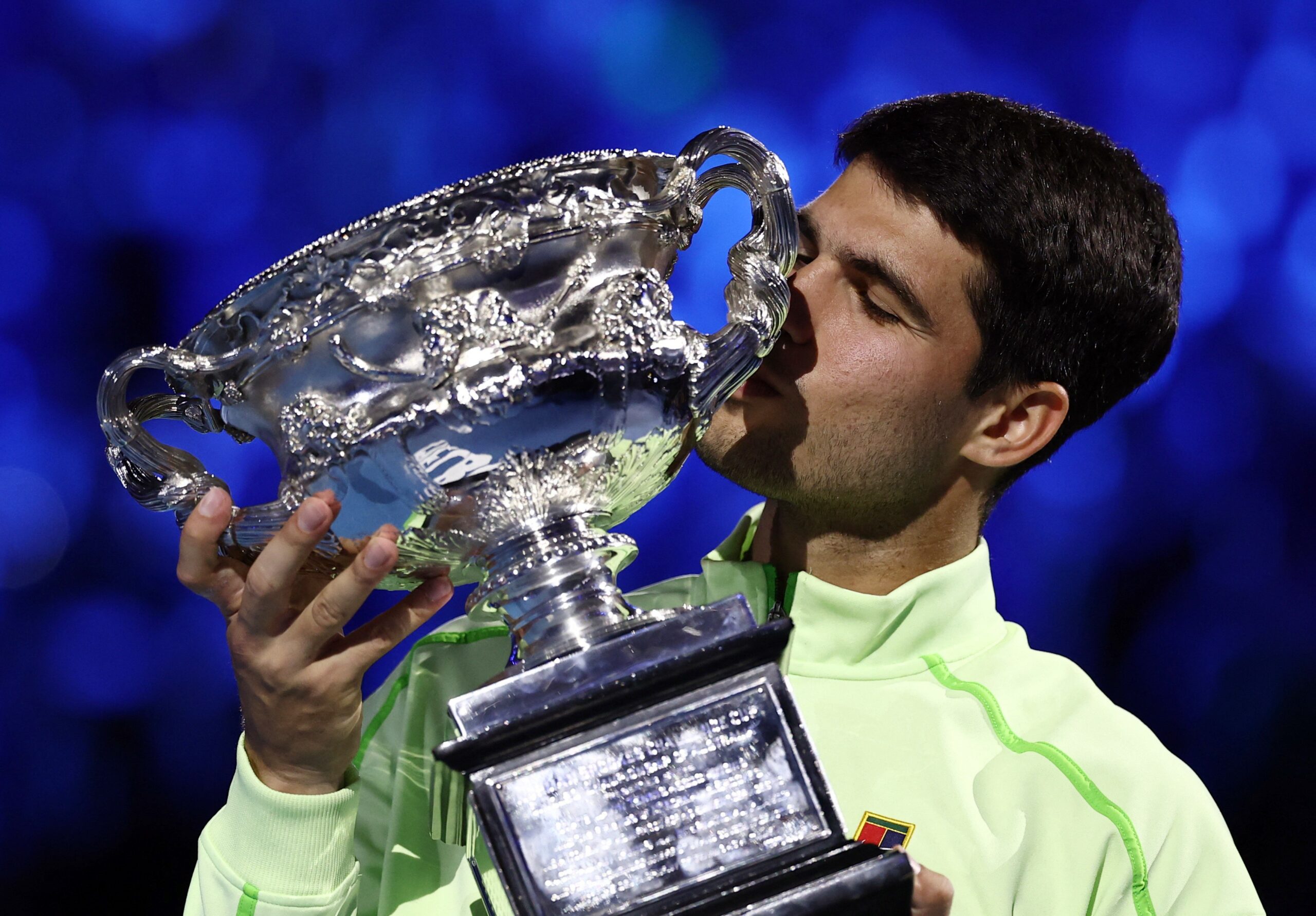 Alcaraz bate Djokovic e é campeão do Australian Open