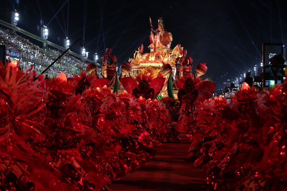 Desfile da escola Beija-Flor, durante a segunda noite do Carnaval em 4 de março de 2025 — Foto: Tata Barreto | Riotur