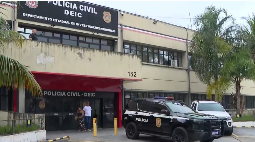 Operação em SP mira organização chinesa ligada ao PCC acusada de lavagem na venda de eletrônicos — Foto: Reprodução/TV Globo