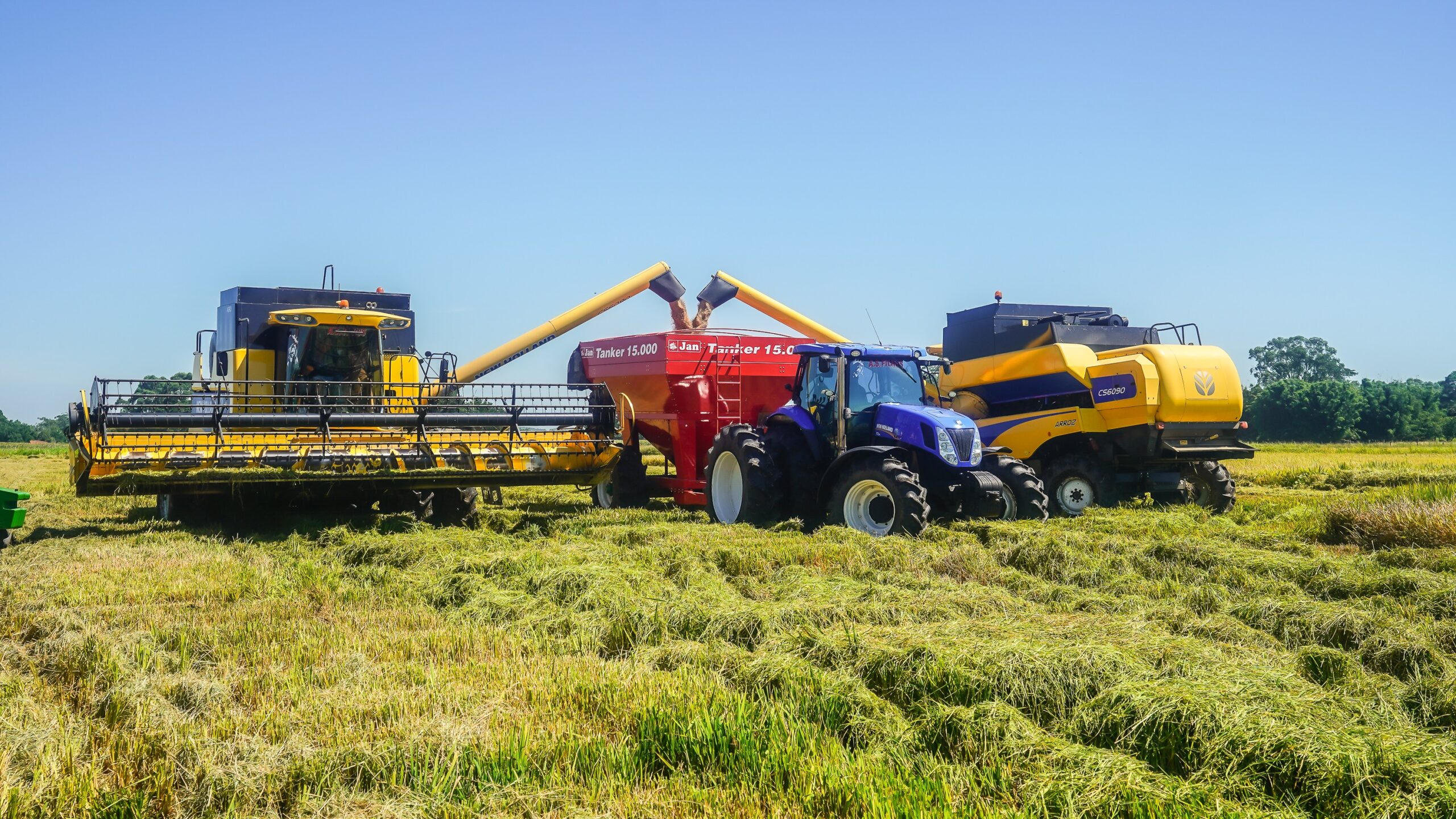 Produtores relatam preços abusivos e dificuldade de achar diesel no RS e PR