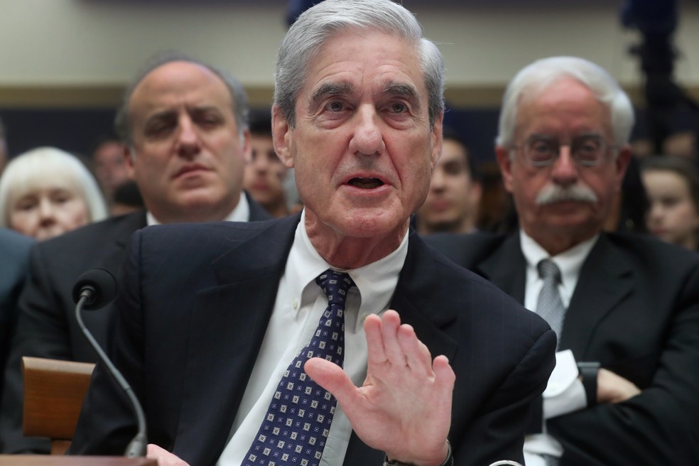 O ex-diretor do FBI Robert Mueller durante depoimento ao Congresso em 2019. — Foto: Jonathan Ernst/Reuters