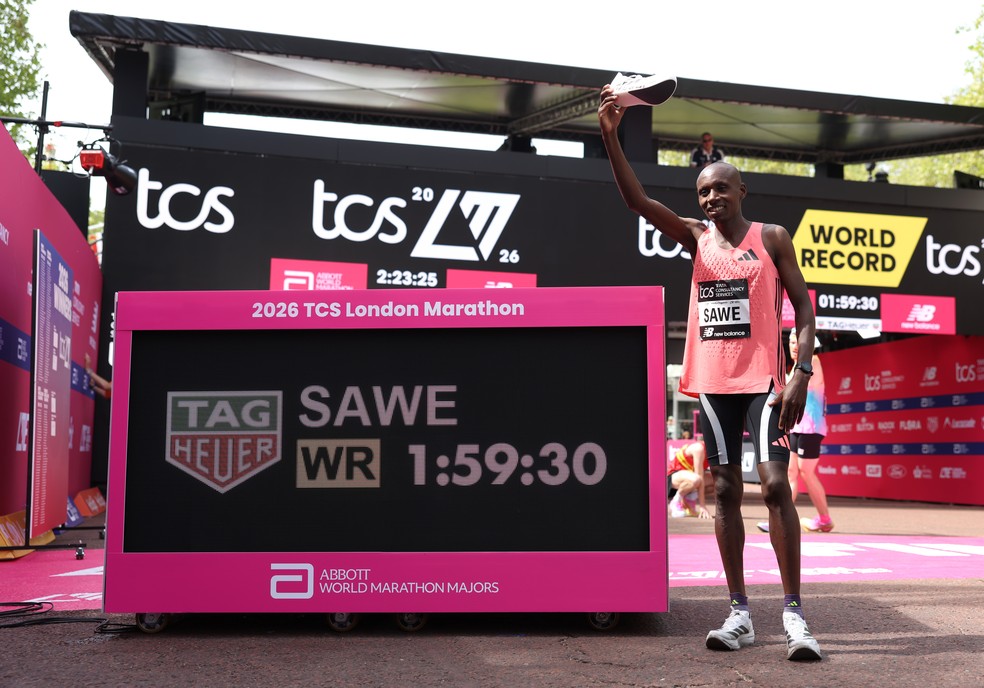 Sawe fica abaixo das 2h na Maratona de Londres — Foto: Alex Davidson/Getty Images