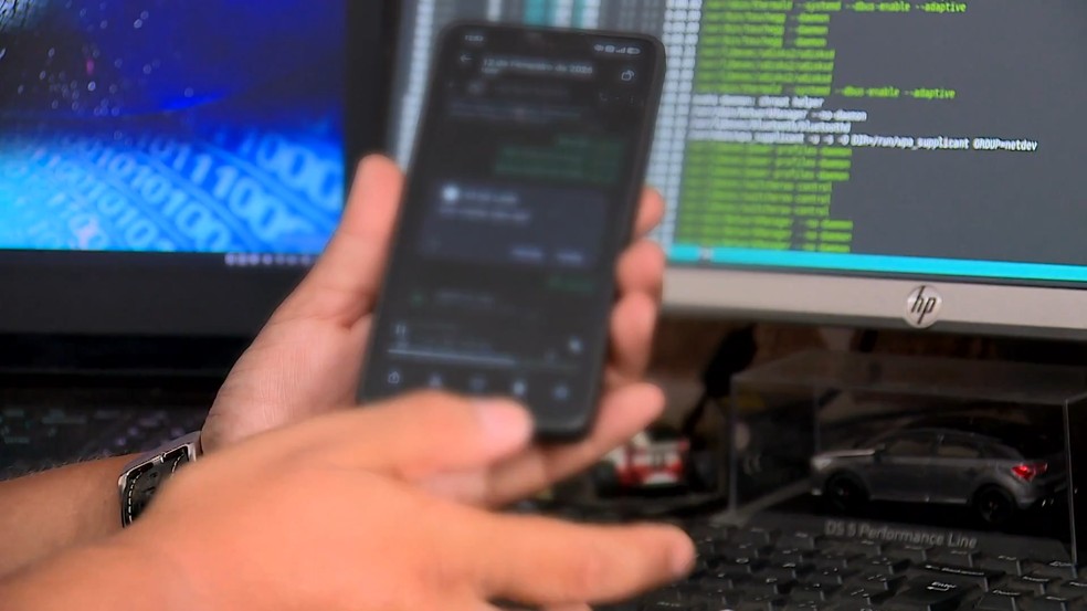 Sequestro de celular: golpistas invadem celulares de vítimas para desviar milhares de reais de contas bancárias — Foto: Reprodução/TV Globo