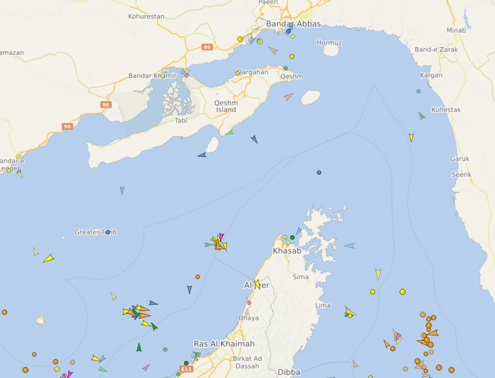 7 de março de 2026: Estreito de Ormuz fechado após o início da guerra contra EUA e Israel — Foto: Reprodução/VesselFinder