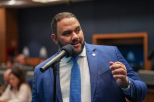 Deputado Thiago Rangel aumentou patrimônio em 700% em 2 anos