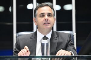 Pacheco indica ao PT que não será candidato a governador de MG