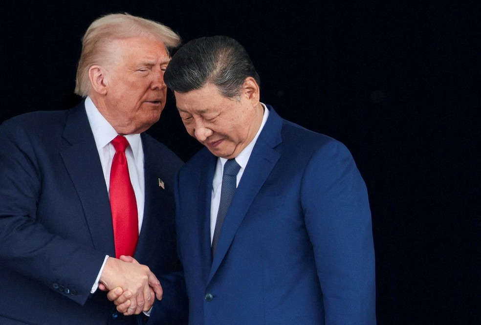 Trump e Xi Jinping se encontram em Busan, na Coreia do Sul, nesta quinta-feira (30). — Foto: Reuters/Evelyn Hockstein