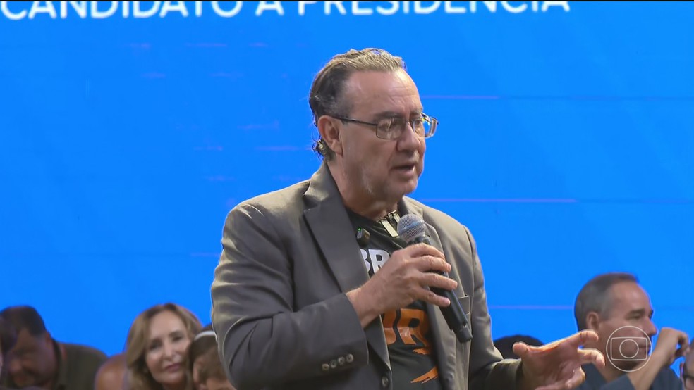 Avante lança pré-candidatura de Augusto Cury à Presidência da República — Foto: Jornal Nacional/ Reprodução