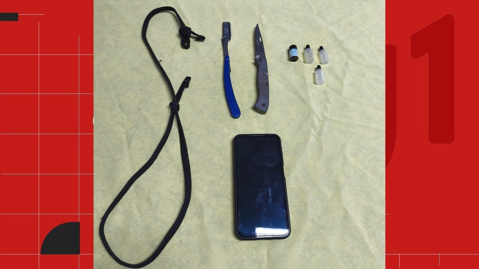 Material apreendido com homem preso por planejar morte do filho no Espírito Santo. — Foto: Reprodução/PCES