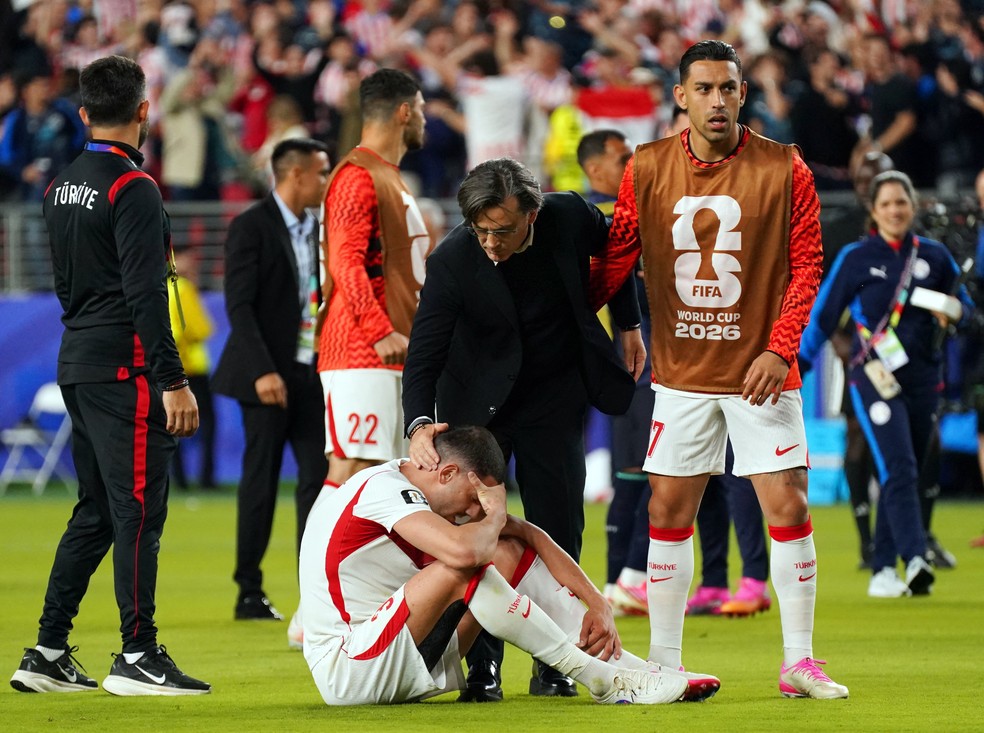 Vincenzo Montella, técnico da Turquia, após derrota para o Paraguai, na Copa do Mundo — Foto: Reuters/David Gonzales