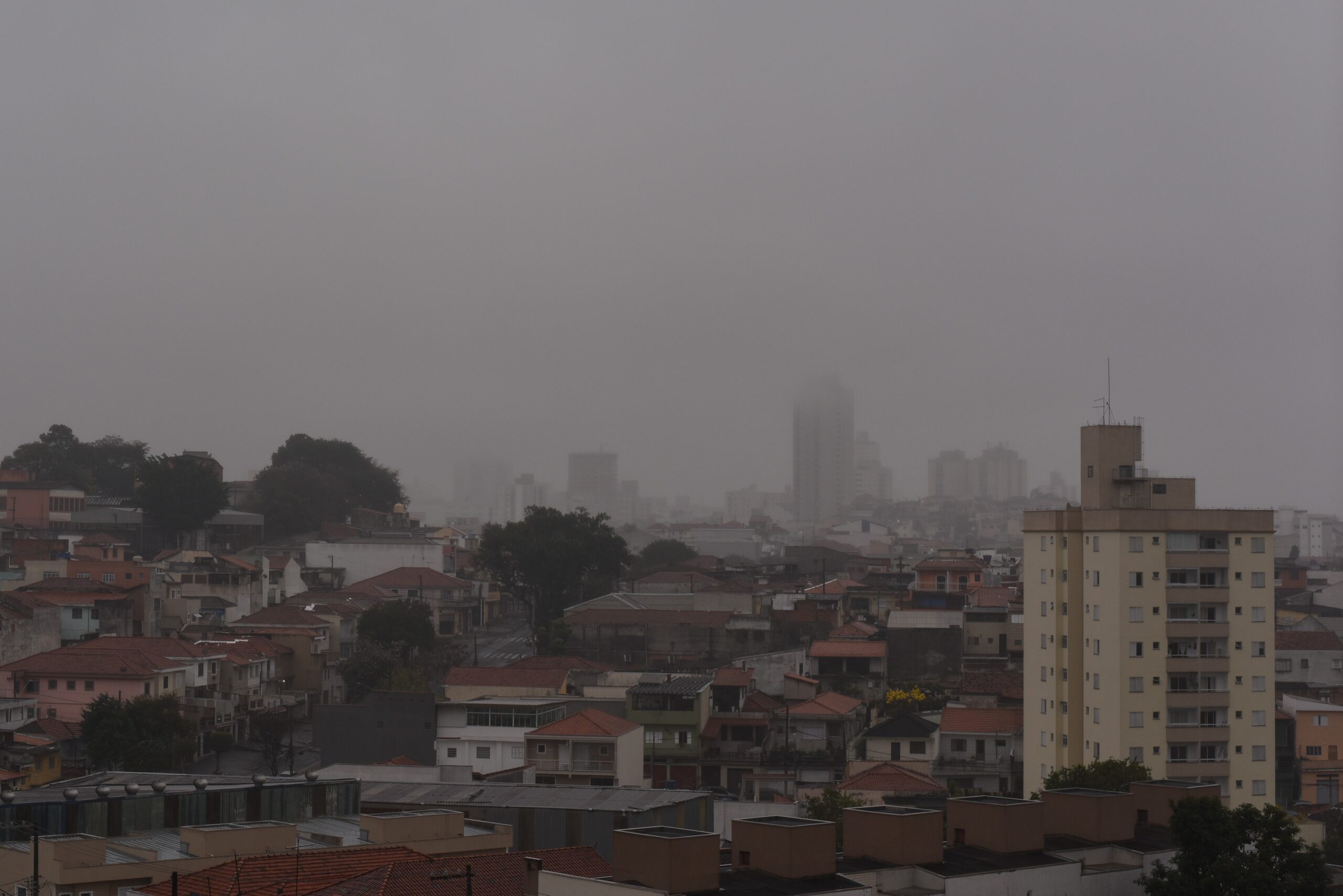 Frio avança pelo Centro-Sul e derruba temperaturas a partir de hoje