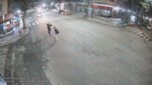 Vídeo mostra início de agressões a homem linchado em Copacabana