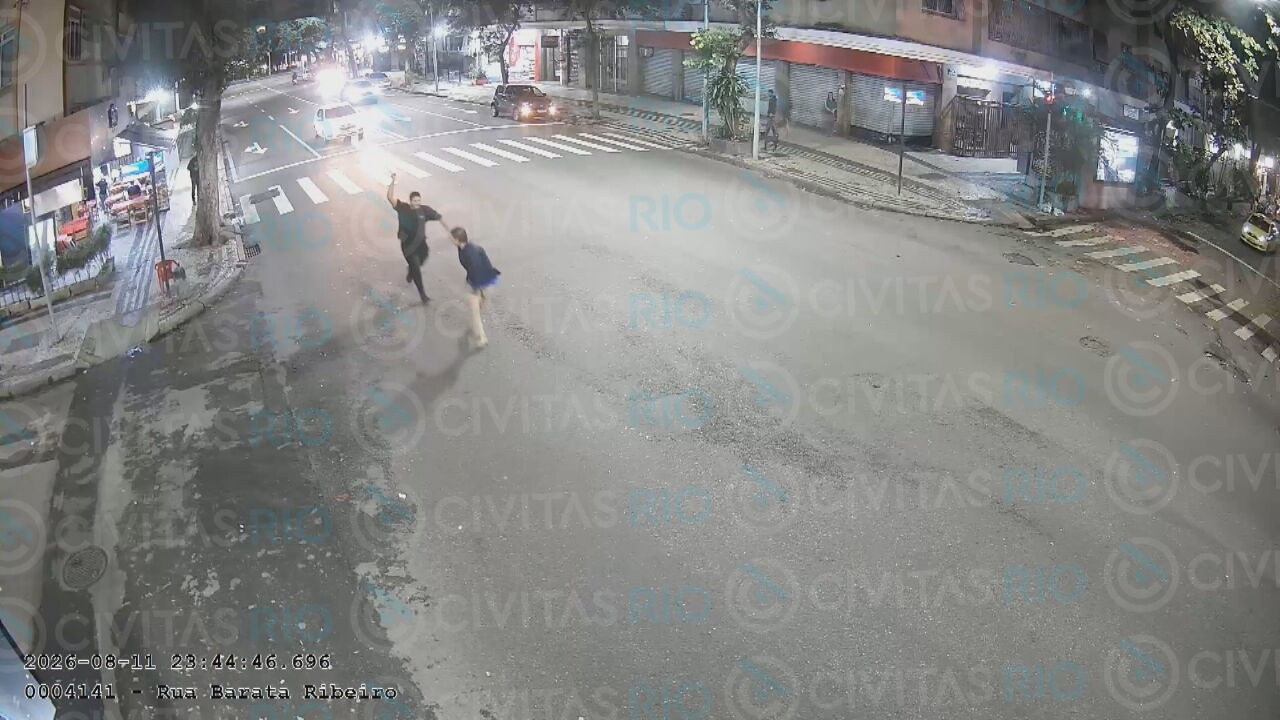 Vídeo mostra início de agressões a homem linchado em Copacabana