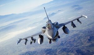 Avião que sobrevoava área restrita onde Trump estava é interceptado