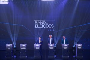 Com Caiado, Renan e Cury, 1º debate tem críticas às ausências de Lula e Flávio