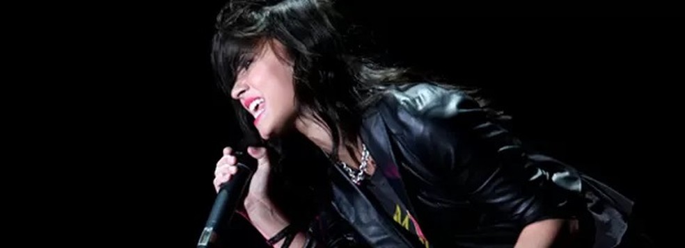 Demi Lovato canta em São Paulo em 2009 — Foto: Daigo Oliva/G1