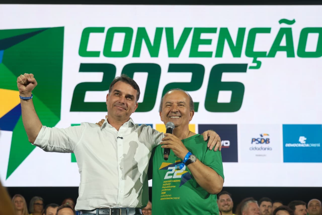 Evento do PL com Flávio Bolsonaro em SC tem novo vídeo com voz de Jair
